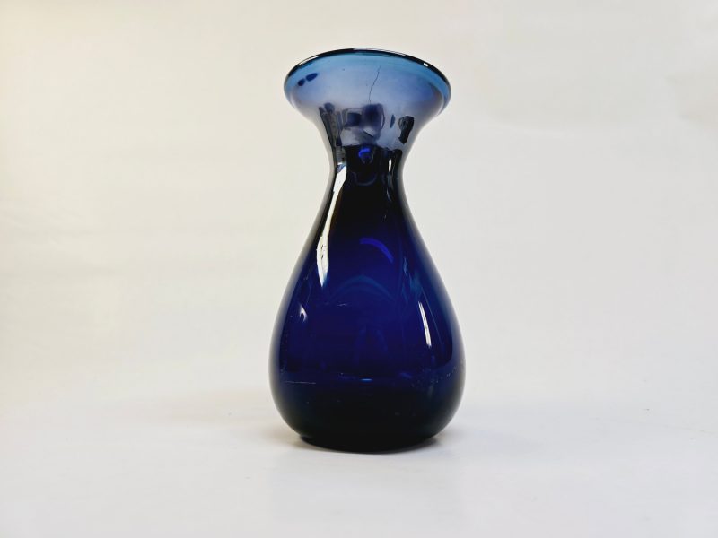 Elegant Blå Glasvas – 22 cm Hög