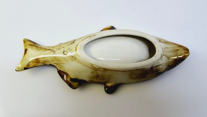 Vacker fiskskål i keramik - 21,5 cm lång