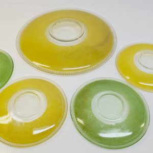 Färgglada glasfat – Set med vintagekänsla