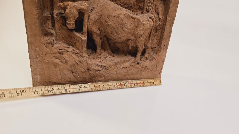 Unik Konstnärlig Relief med Jordnära Ko Motiv - 26 cm Hög