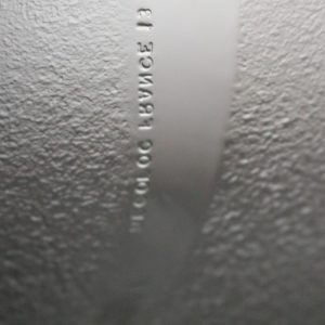 Vacker glasservis med stor skål och sex mindre glas