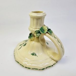 Charmig vintage ljusstake i keramik – Handmålad med naturmotiv