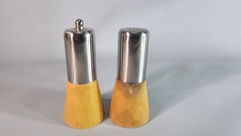 Salt och peppar strö - Trä och metall