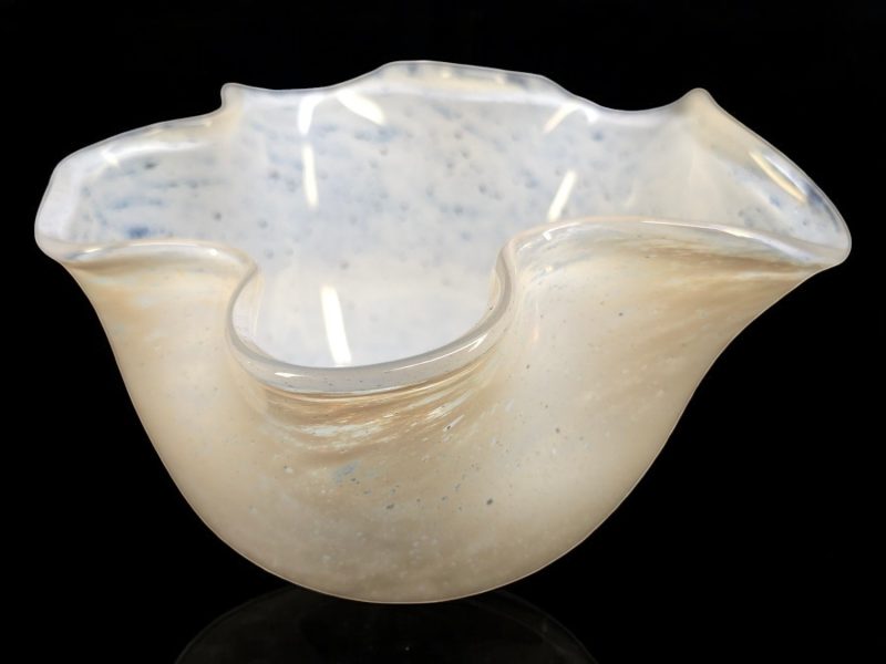Handgjord Glasvas från Åhus – Unikt Designföremål från 1981