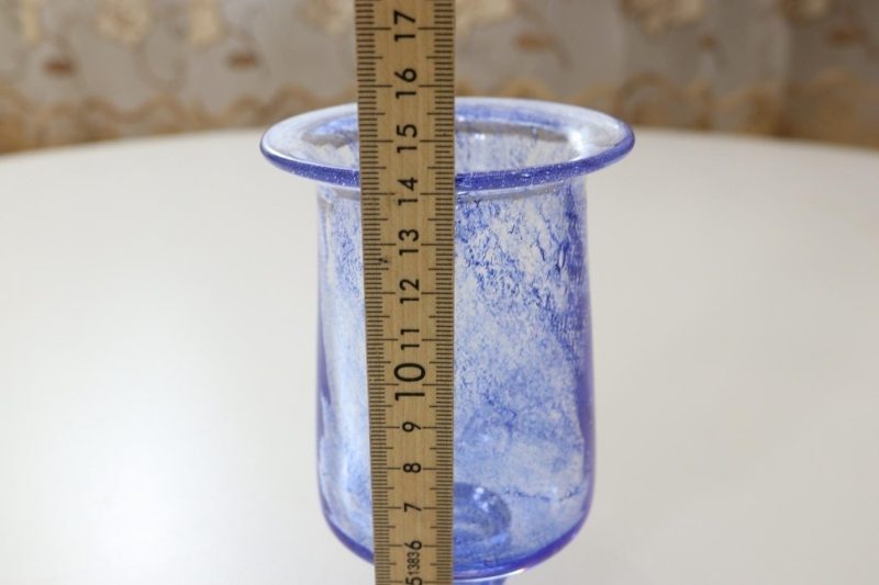 Lila vas på fot, 14cm