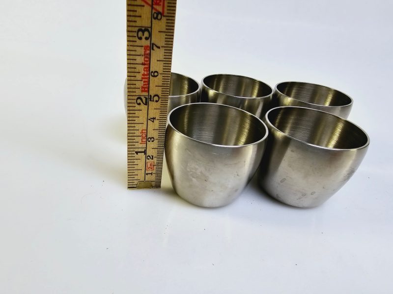 Elegant set av 5 rostfria äggkoppar – tidlös design!