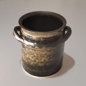 Brun krus med fat, Gunilla -77