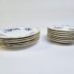 Elegant set i finaste benporslin från Royal Tuscan - Klassisk brittisk charm