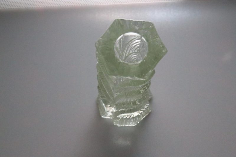 Ljusstake i pressglas
