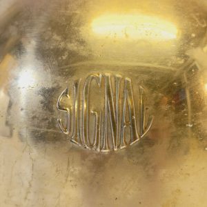 Vintage Mässingskittel från SIGNAL – Retro Skönhet med Skandinavisk Kvalitet