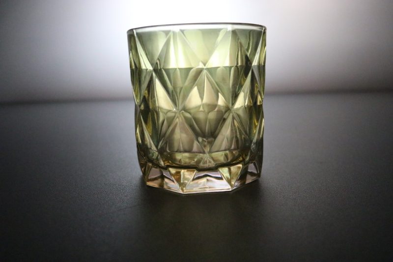 Elegant Glas med Kristalliknande Mönster – Perfekt för Samlingen