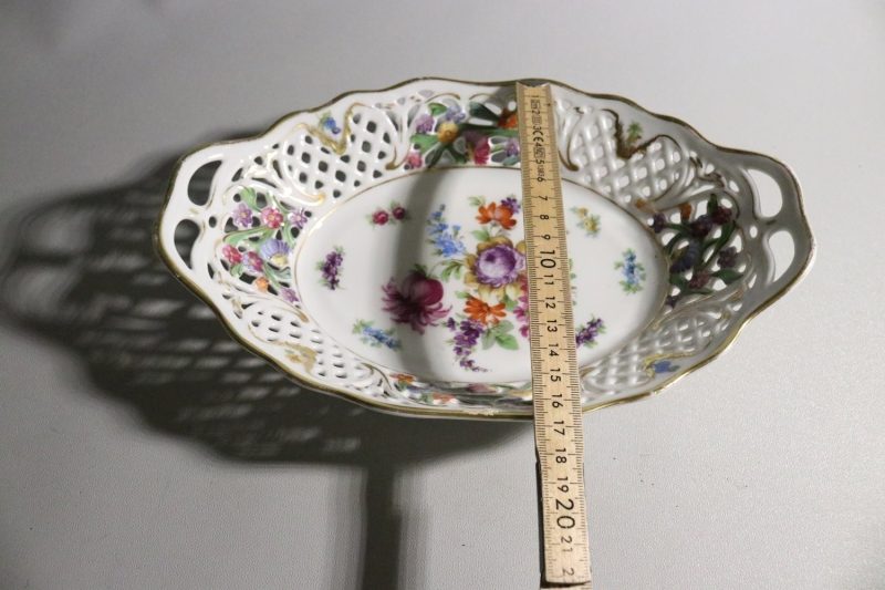 Exklusiv Blommig Porslinsskål från Schumann – En Perfe