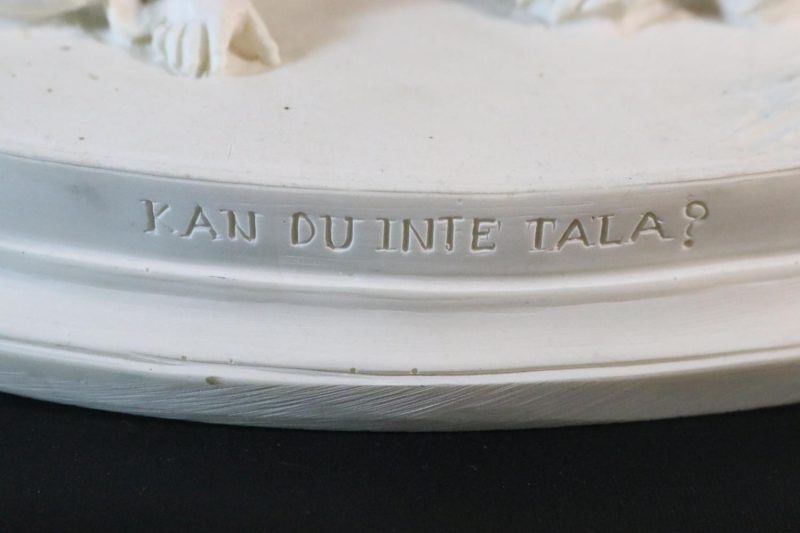 SKULPTUR, "Kan du inte tala?, troligen stenmassa
