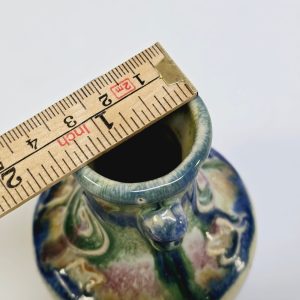 Unik Bo Fajans-vas med handgjort glasyrmönster – 9,5 cm hög