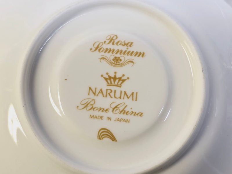 Rosa Somnium" Kaffeservis av Narumi Bone China - Japan