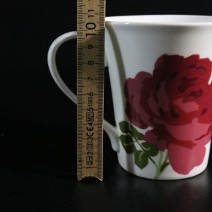 Exklusiv Mugg från 222 Fifth – "Summer Rose" Bone China