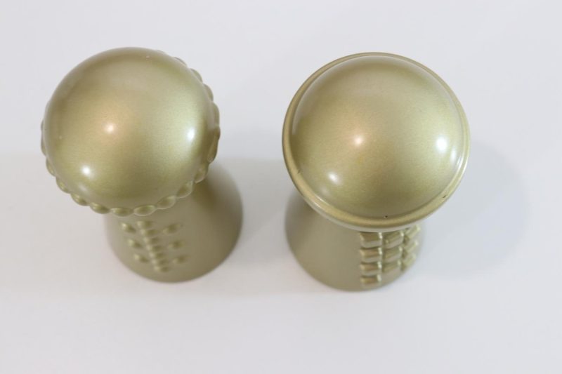 2 figuriner, IKEA dekoration "KUNGÖRA" 2017