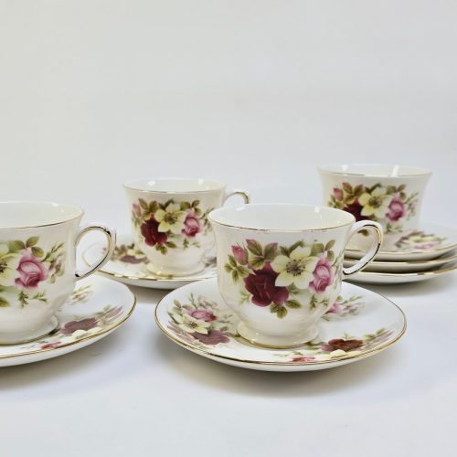 Queen Anne Bone China - Eleganta Tekoppar med Rosmotiv, Set om 4