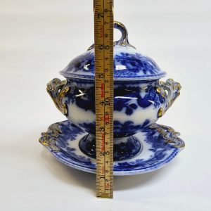 Blåvit soppskål från Wedgwood - En elegant klassiker med gyllene detaljer