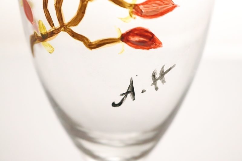 4st handmålade vinglas, signerade A.H