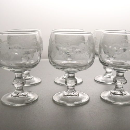Remmare, 6 delar, med etsad dekor av vindruvor, 1900-tal