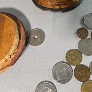 Näverskål,Lockask,Näverask,Träask med utländska mynt