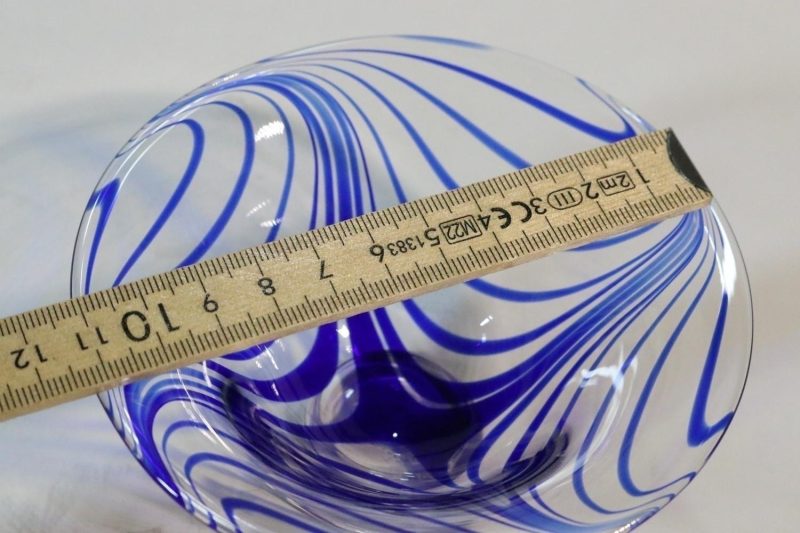 Skål, Vacker konstglas, troligen från svensk glasbruk
