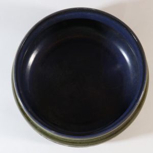 Mari Simmulson ,, Krus ,, skål 43130/898 ,Upsala Ekeby 60 talet
