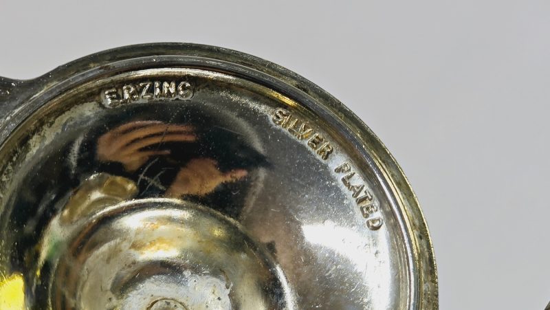 Elegant kristallkaraff med silverdetaljer – 29 cm, tillverkad i England