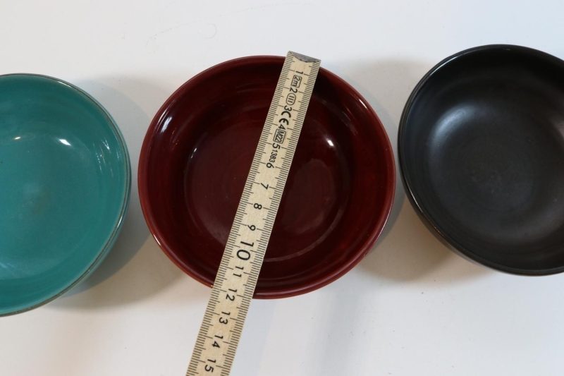 3st skålar, glasyr i olika färger, Made in Sweden