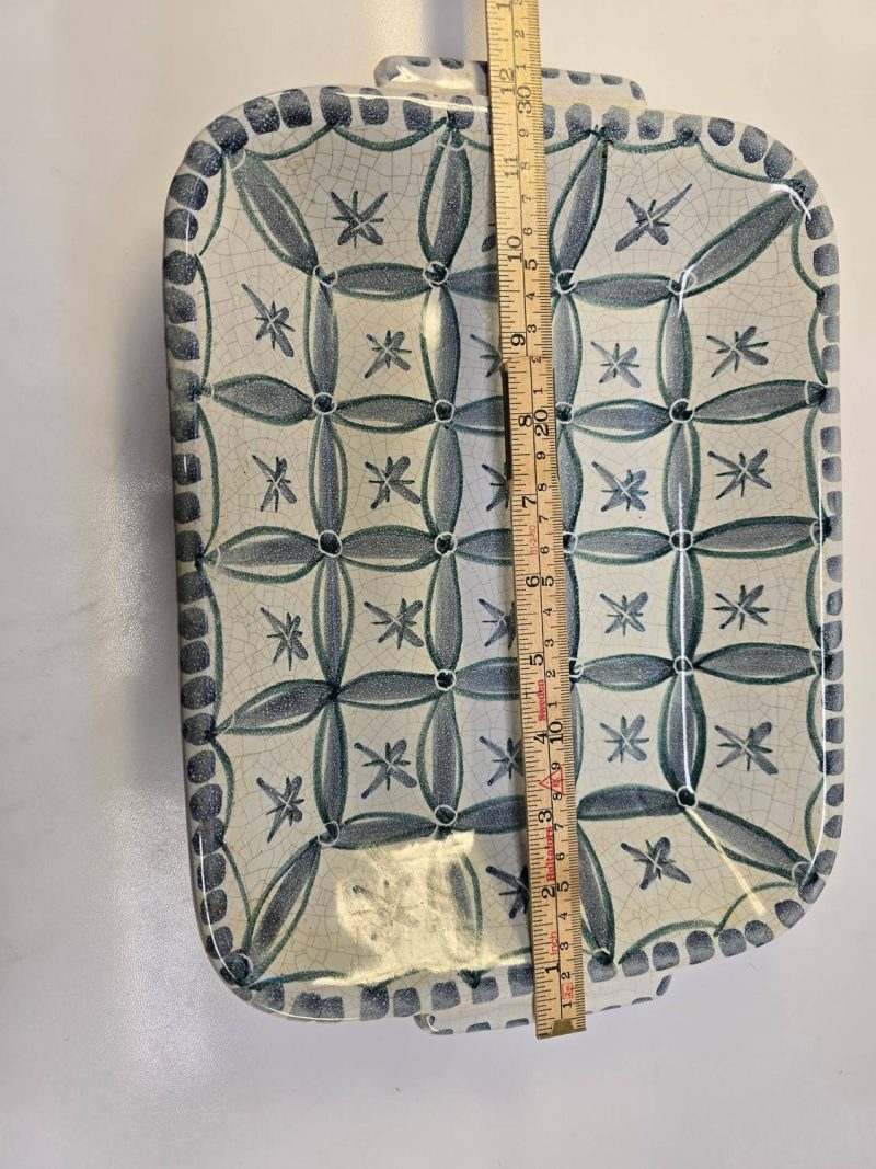 Elegant Serveringsfat från Laholm Keramik - Handgjord Skandinavisk Design