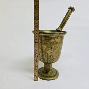 Elegant Antik Mortel – Ett Historiskt Insamlingsobjekt för Det Kl