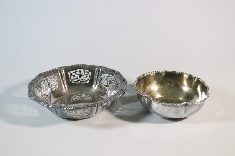2st Metallskålar, D 15cm och 11cm