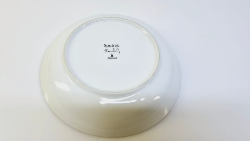 Unik tallrik "Sputnik" från Rörstrand, designad av Hanna Werning‎