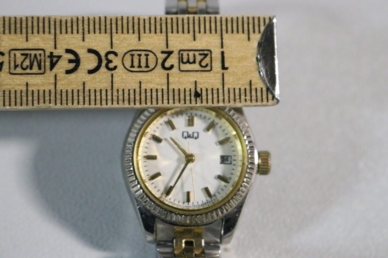Q&Q Automatic Damur