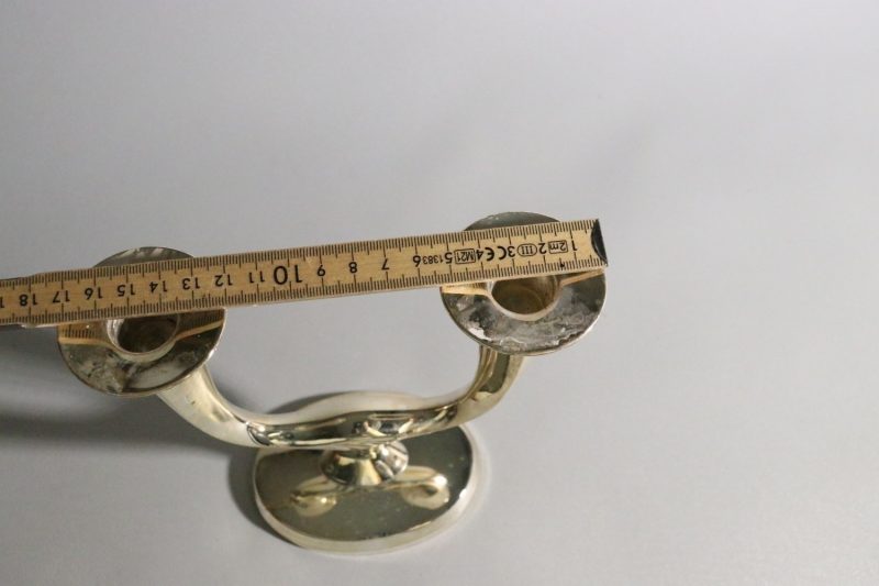 Elegant Ljusstake från WMF – Dubbelarmad Design i Klassisk Stil