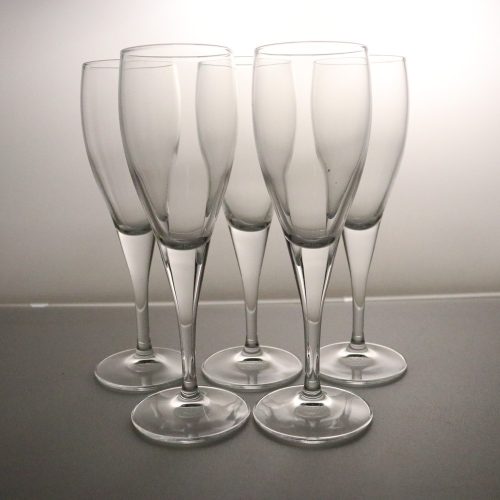 5st  glas på hög fot, H 19,5cm, D 5cm