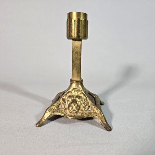 LJUSSTAKE, mässing, Lejonhuvud på foten, 13cm hög