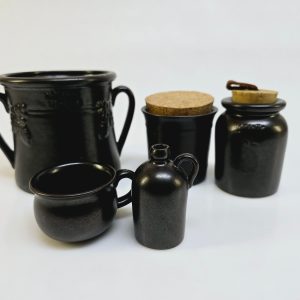 Charmigt vintage-set från Höganäs Keramik – unikt och tidlöst!
