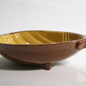 Saltglaserat fat i lergods Andersson & Johansson, Old Höganäs, 35x27cm, spricka