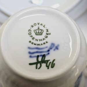 Kunglig elegans: Komplett kaffeservis från Royal Copenhagen