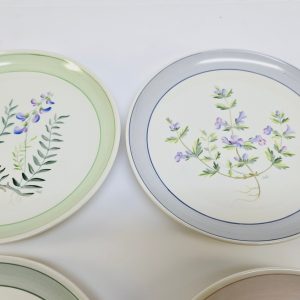 Elegant samling tallrikar – Gefle och Upsala-Ekeby