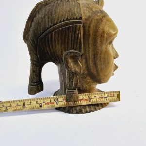 Unik Handsnidad Skulptur – Ett Must-Have för Konstälskare