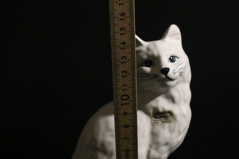 Charmig Porslinskatt från Guldkroken Hjo, 15 cm