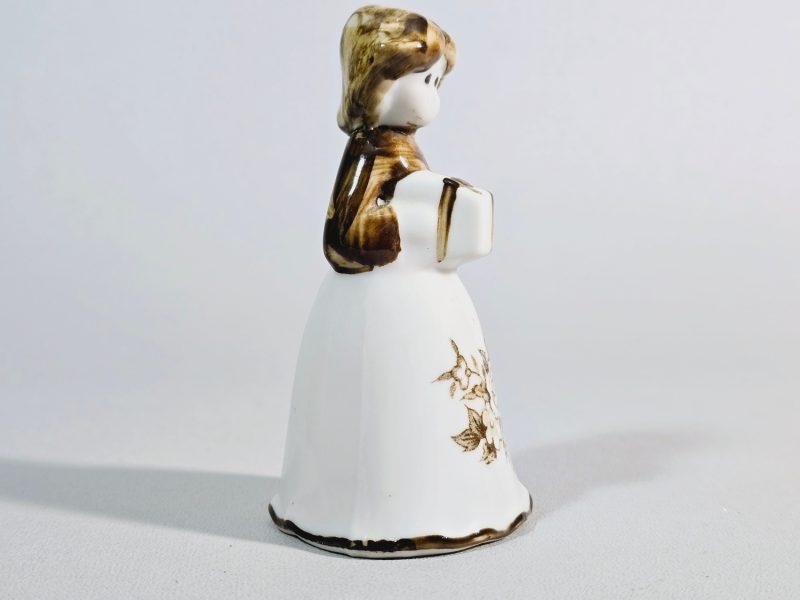 Figurin, Flicka med present
