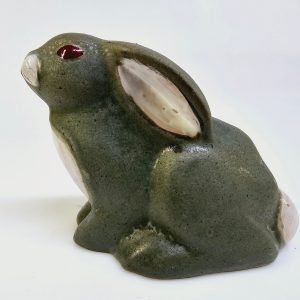 Charmig kaninfigur från Nittsjö Keramik – S237