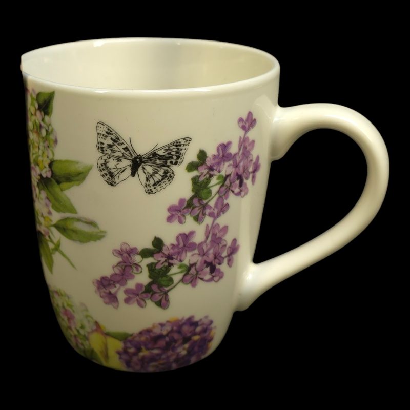 Charmig mugg med blommotiv och fjäril – Perfekt för naturälskare!