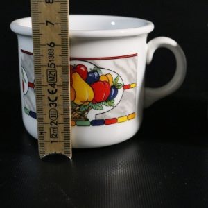 Två Färgglada Muggar från CIPA Italy – Fruktmotiv och Vintage Charm