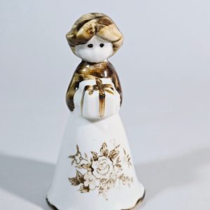 Figurin, Flicka med present