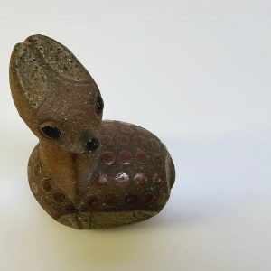 Skulptural keramikfigur från Nittsjö av Thomas Hellström
